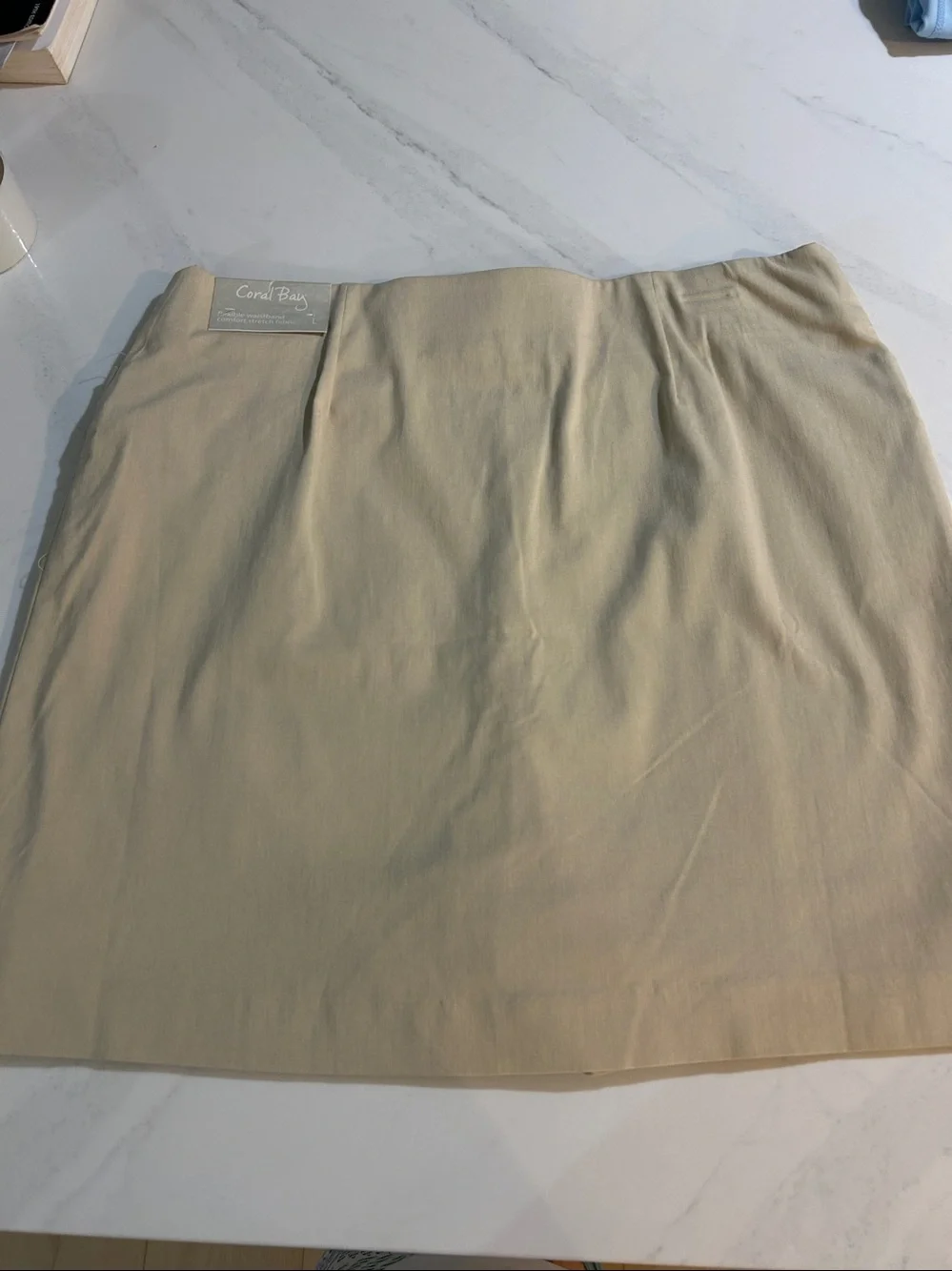 Coral Bay Cream Mini Skirt - Clean A-Line